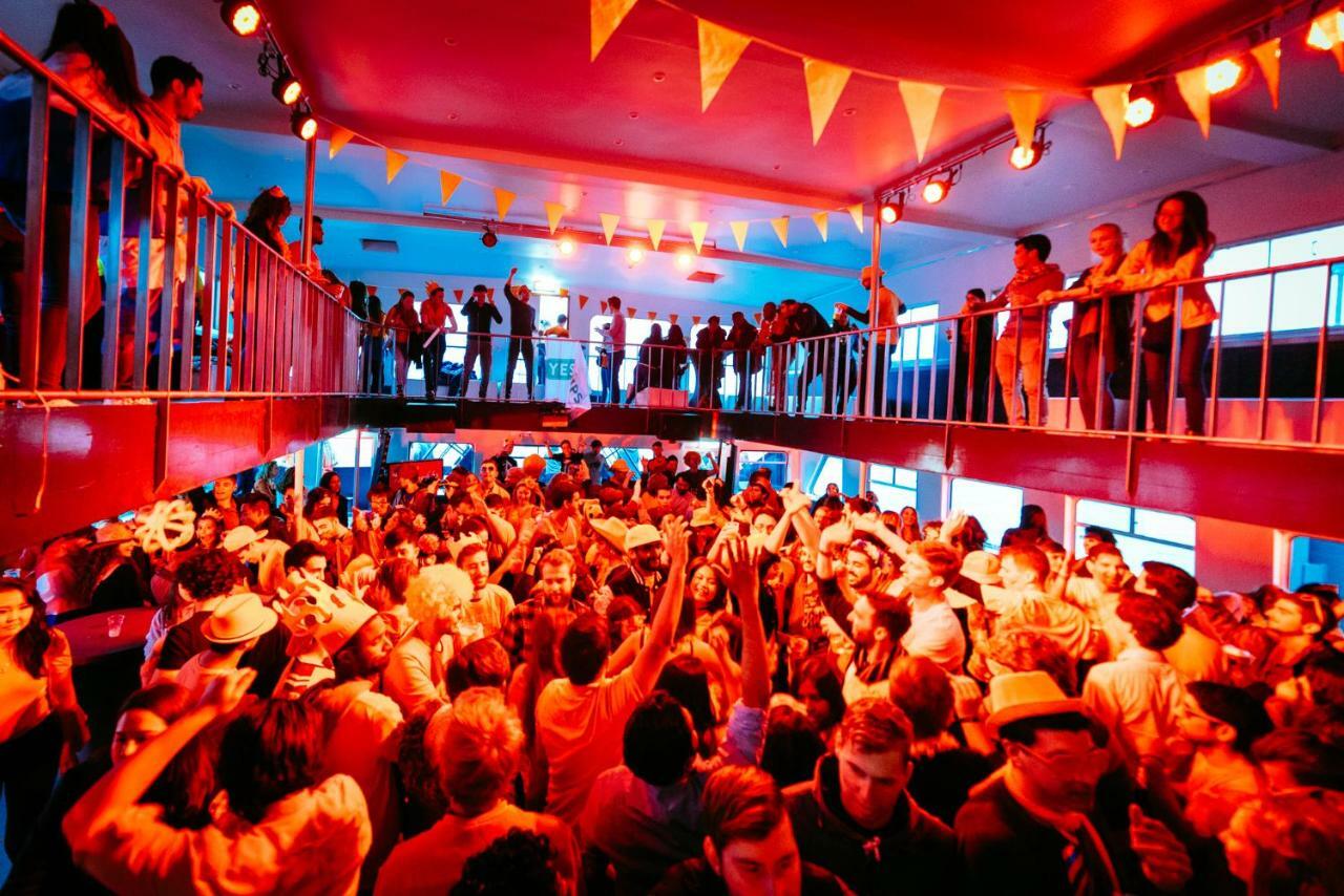 The Esn Kingsday Campsite Amsterdam Eksteriør billede